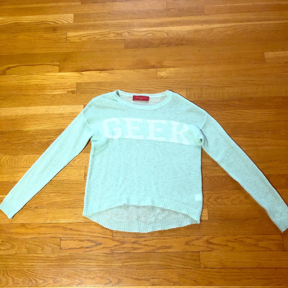 Lightweight sweater